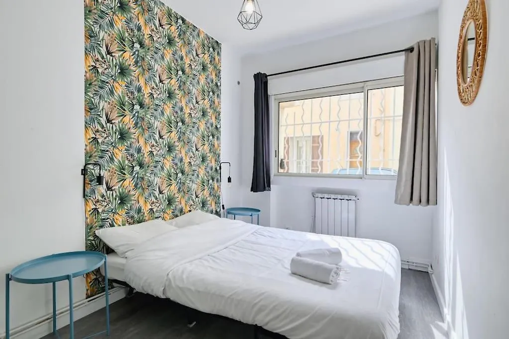 Thibaud - T4 Terrasse A 15 Min A Pied Du Metro Apartment Marseille